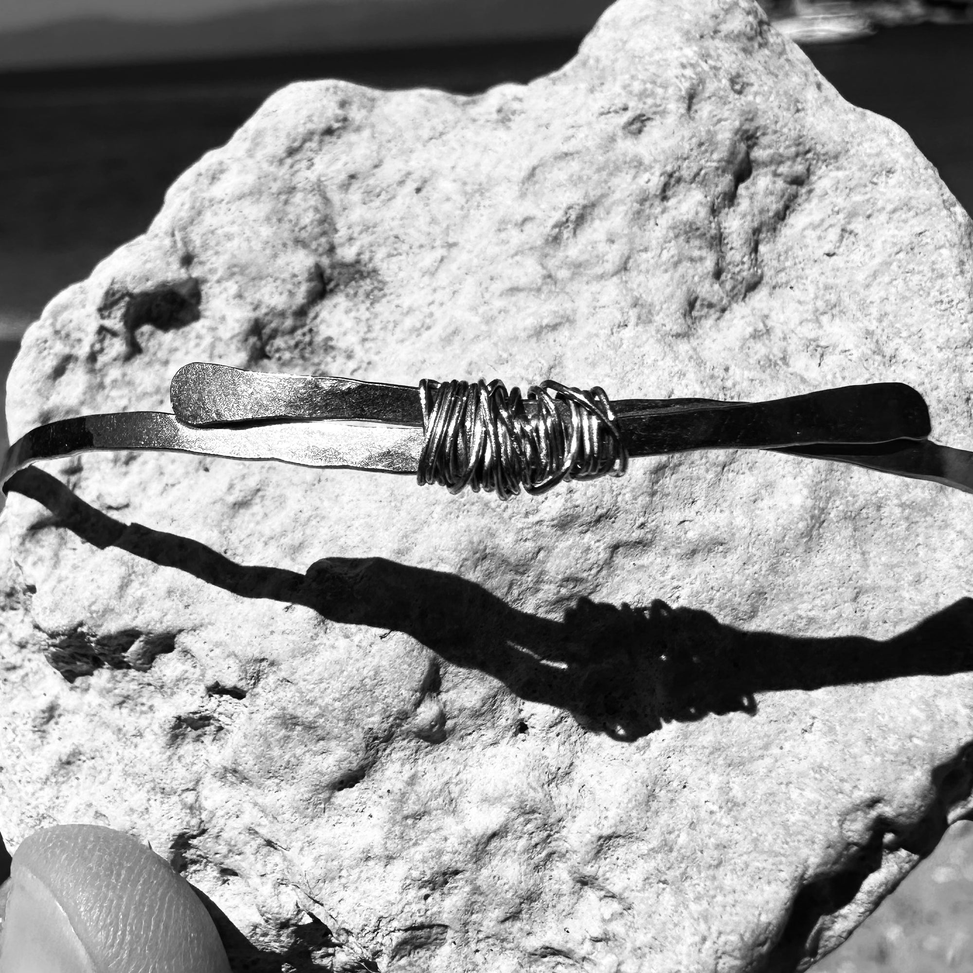 Thalassa hammered bangle