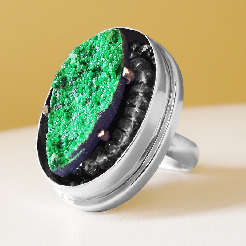 Have No Fear: uvarovite and sapphire mosaic ring