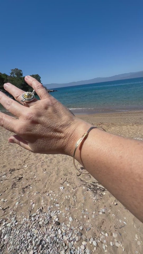 Thalassa hammered bangle