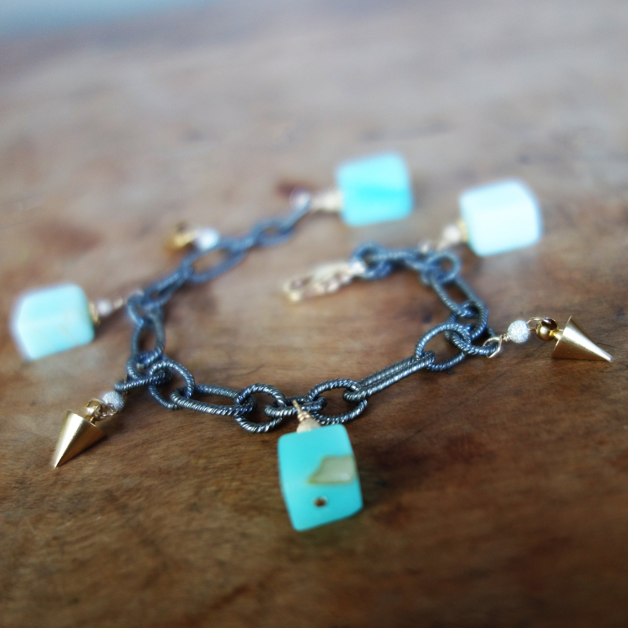 Deja Vu Peru (opal bracelet)