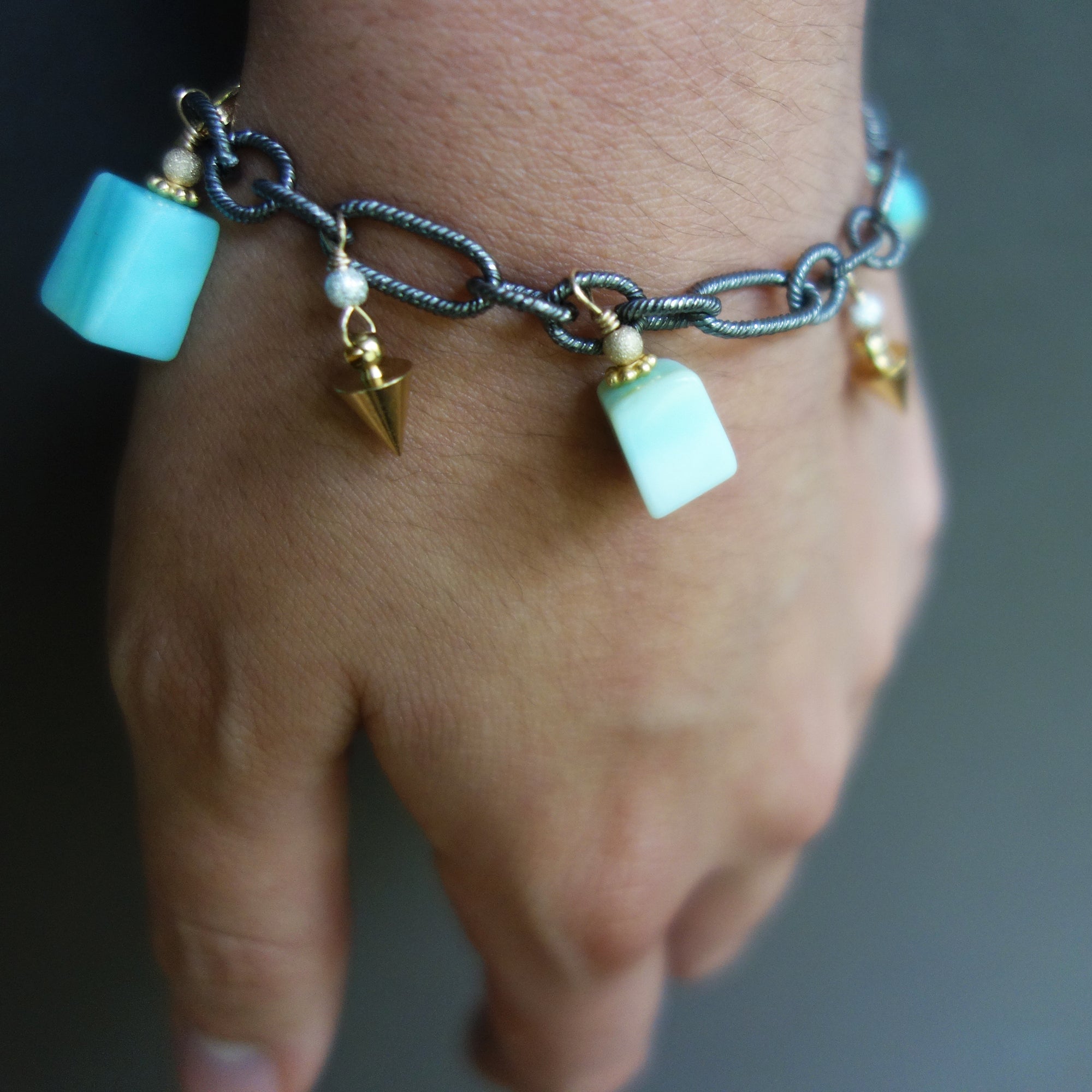 Deja Vu Peru (opal bracelet)