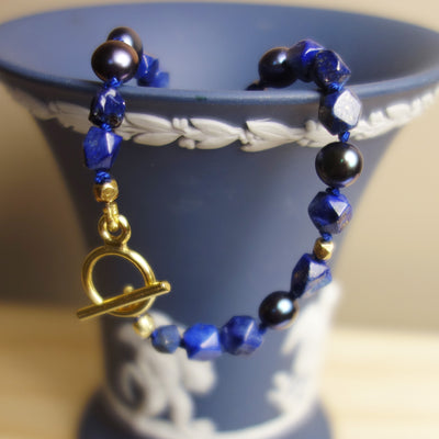 Joni Mitchell's blue bracelet: lapis, gold, pearls
