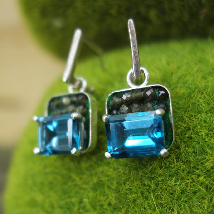 Peace and Harmony: peridot and Swiss blue topaz ear