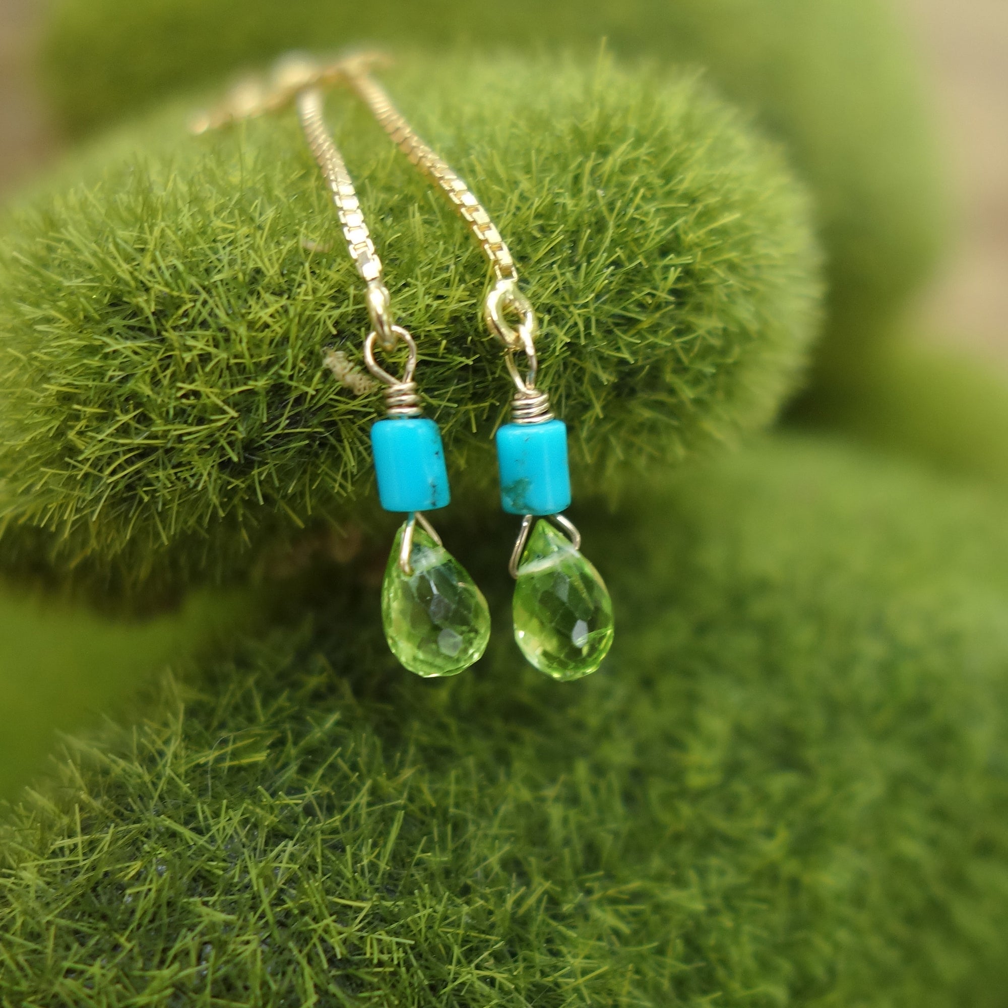 Katmandu: peridot and gold thread earring