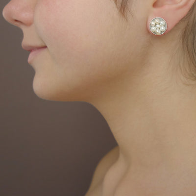 Pearl Post earring