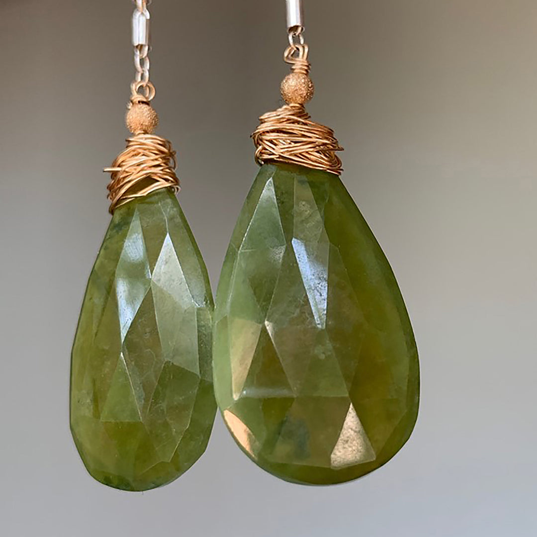 Peridot Glam earring