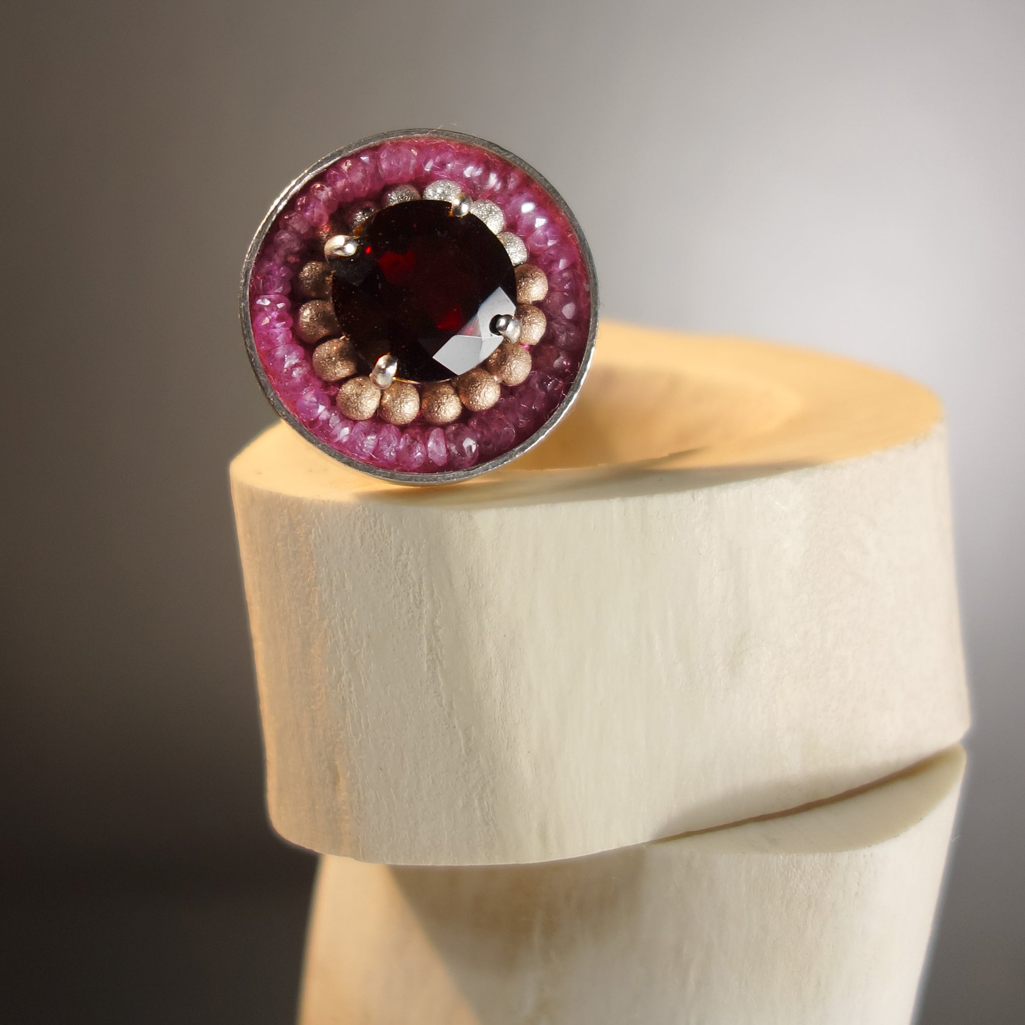 Crimson Nocturne (garnet, gold, and pink sapphire mosaic ring)