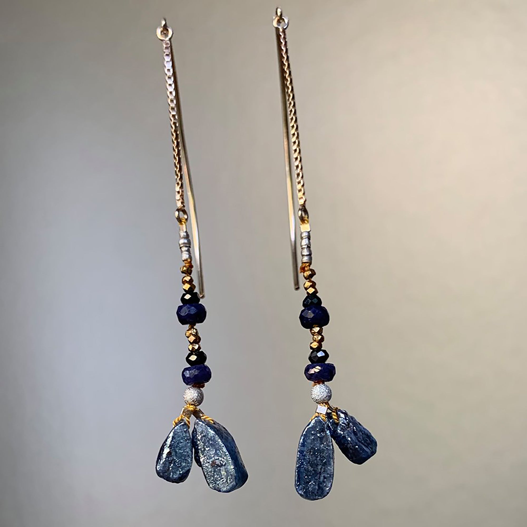 Hellas kyanite and sapphire ear