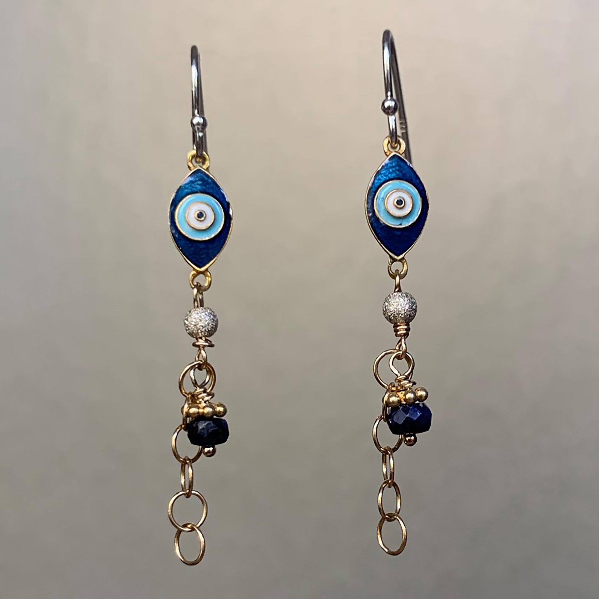 Don't it make my Brown eyes Blue earring