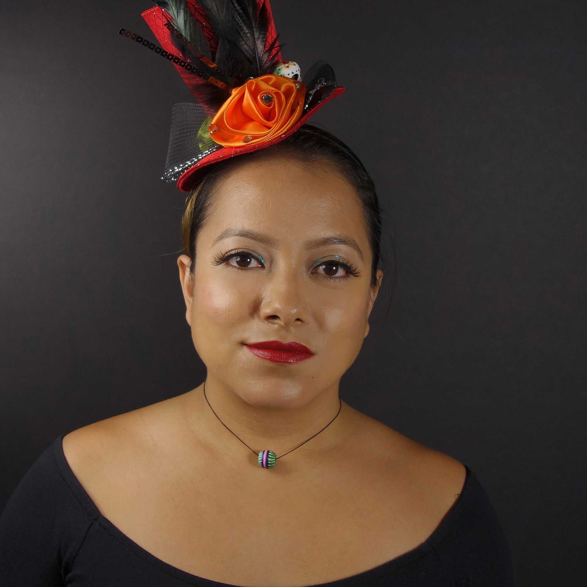 Sencillo Necklace: choose your color and chain