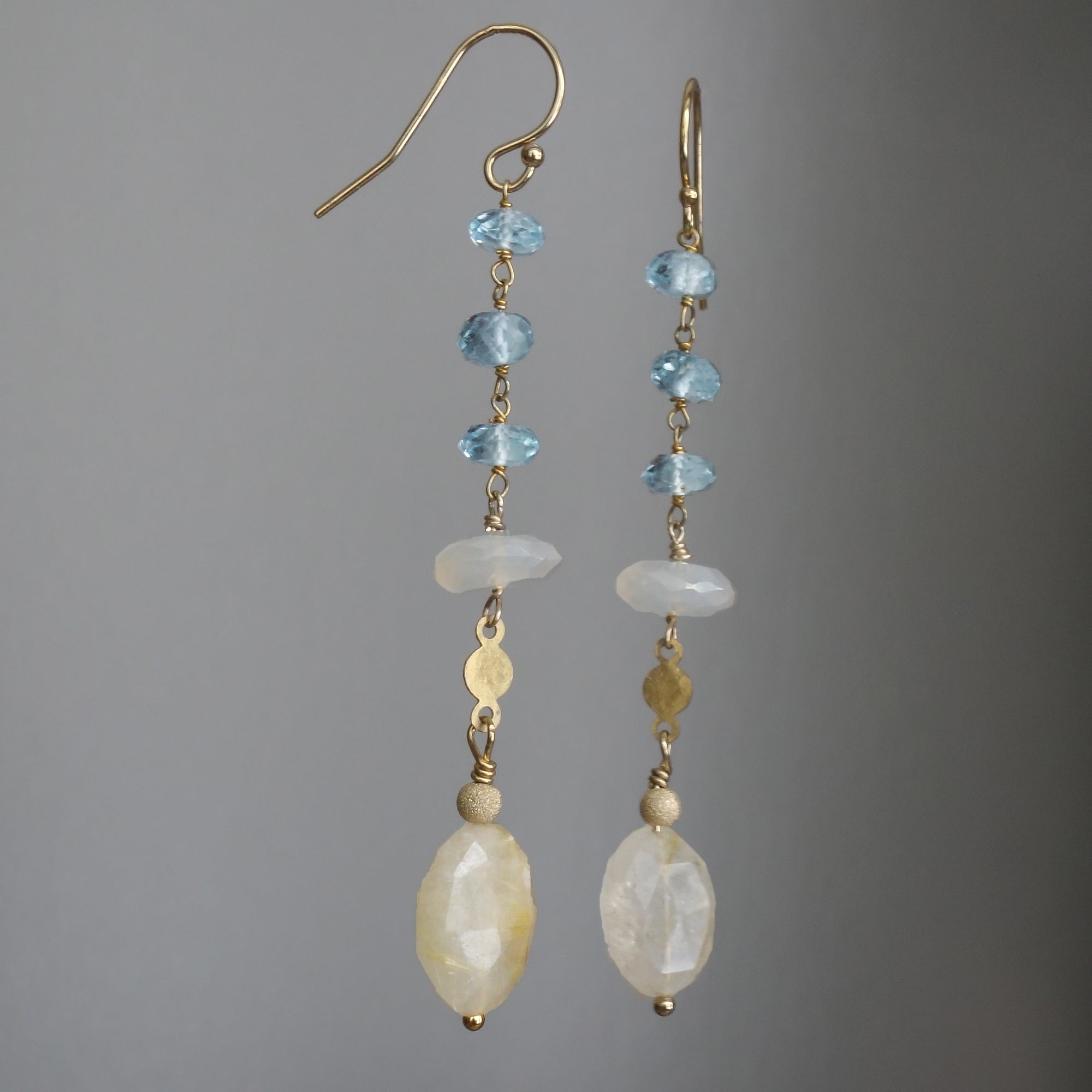 Golden Grace earring (blue topaz and gold)