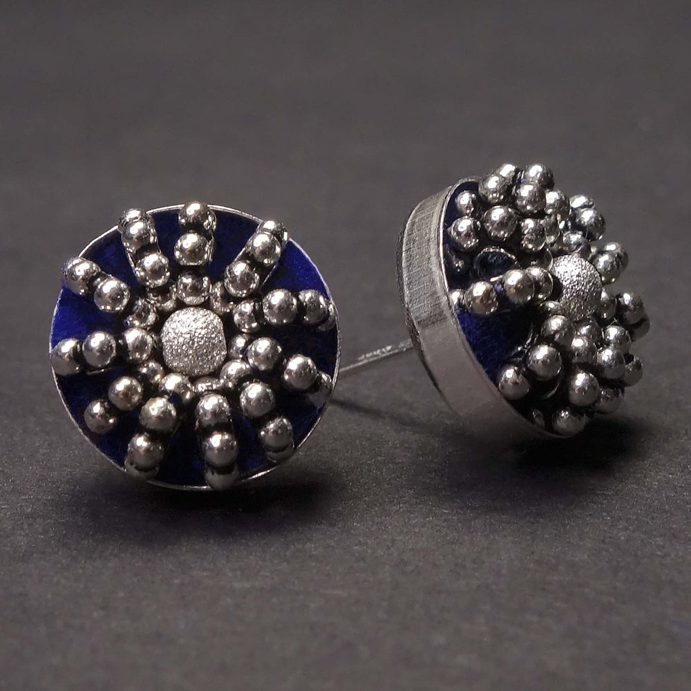 Moonbeams in Dioliskari: sterling silver post earring