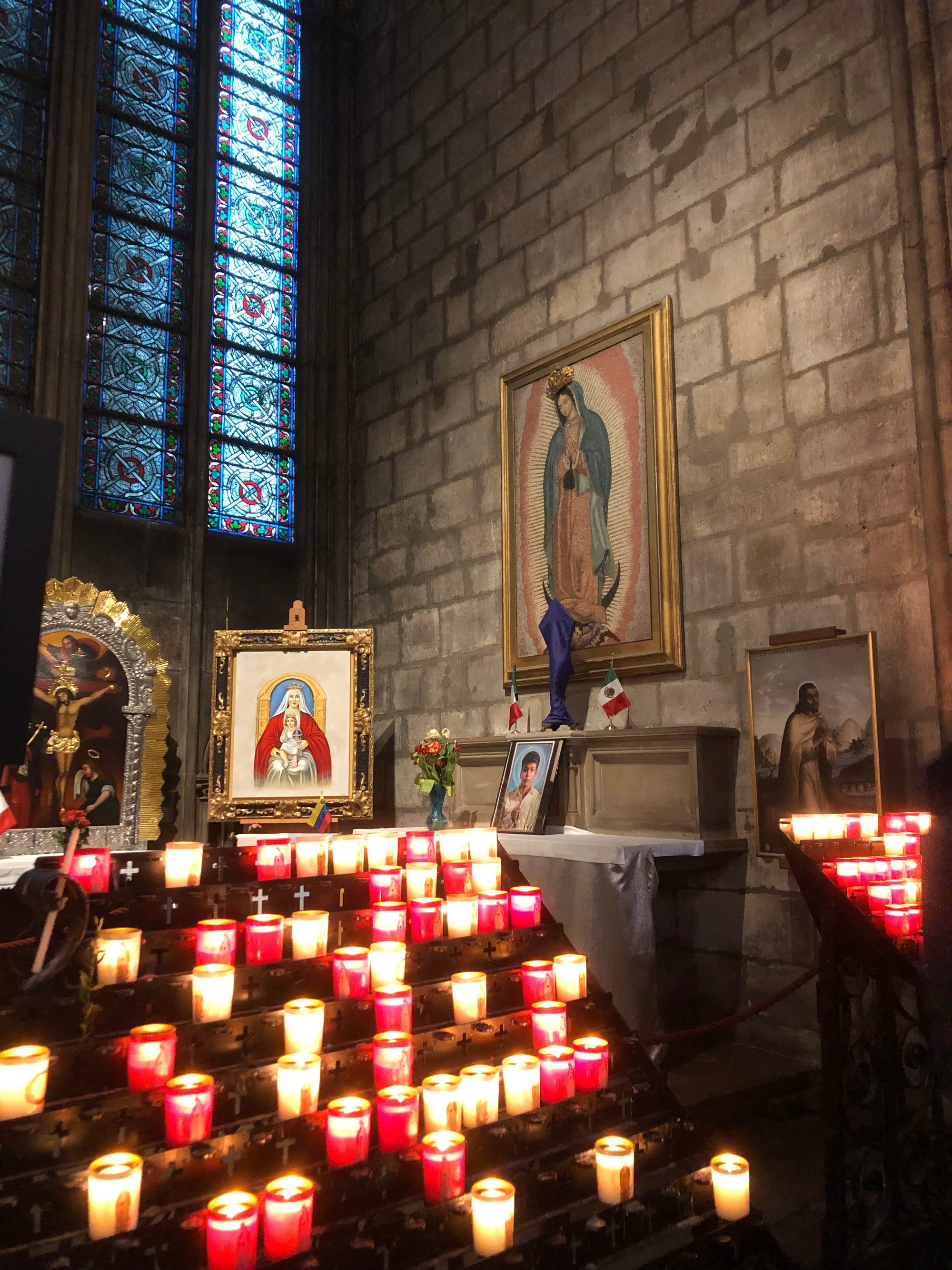 Carpe Diem: hammered silver and kyanite necklace (Wanderlust Paris)