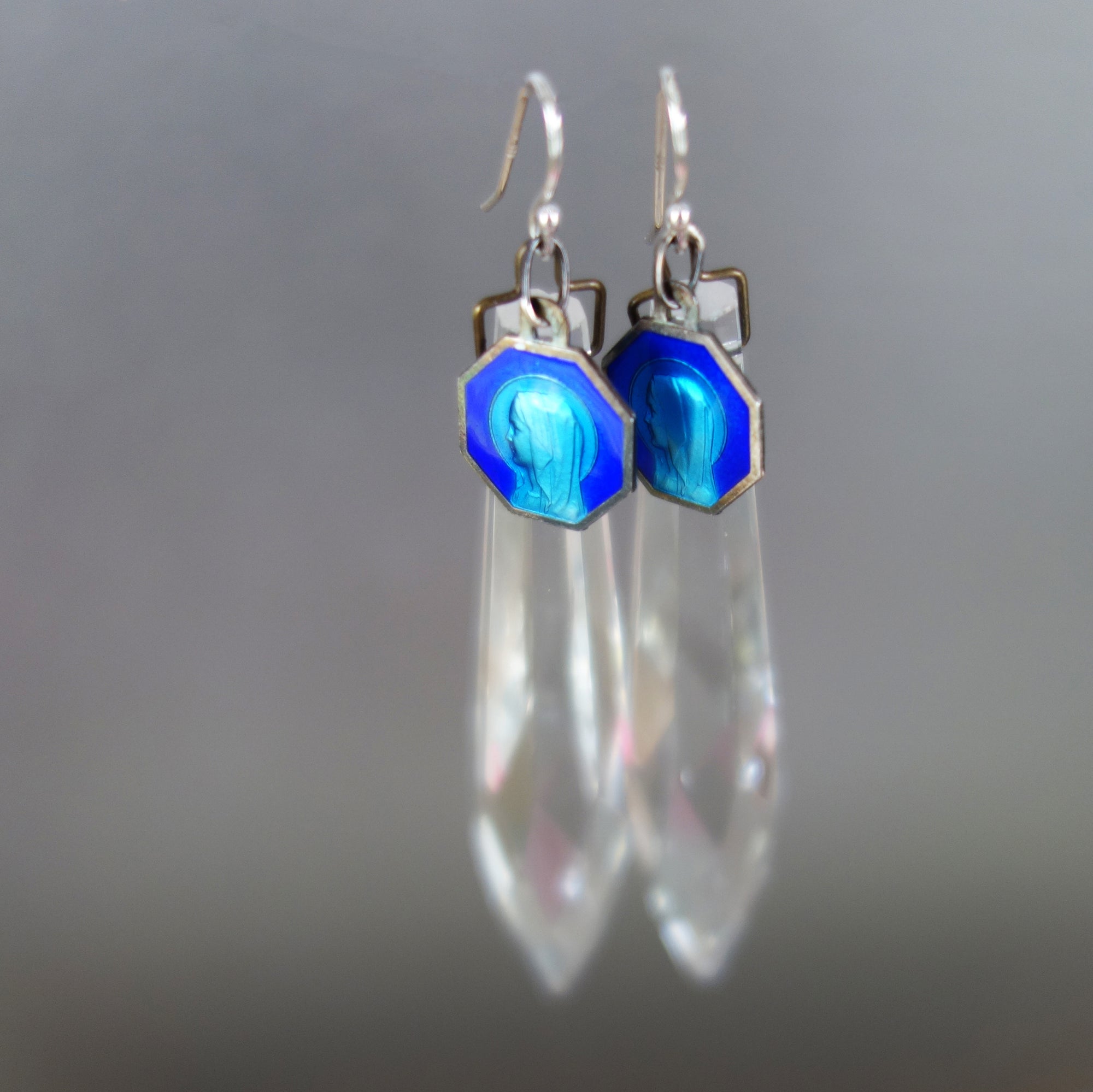 Chandelier Crystal and the Little Flower (Wanderlust Paris)