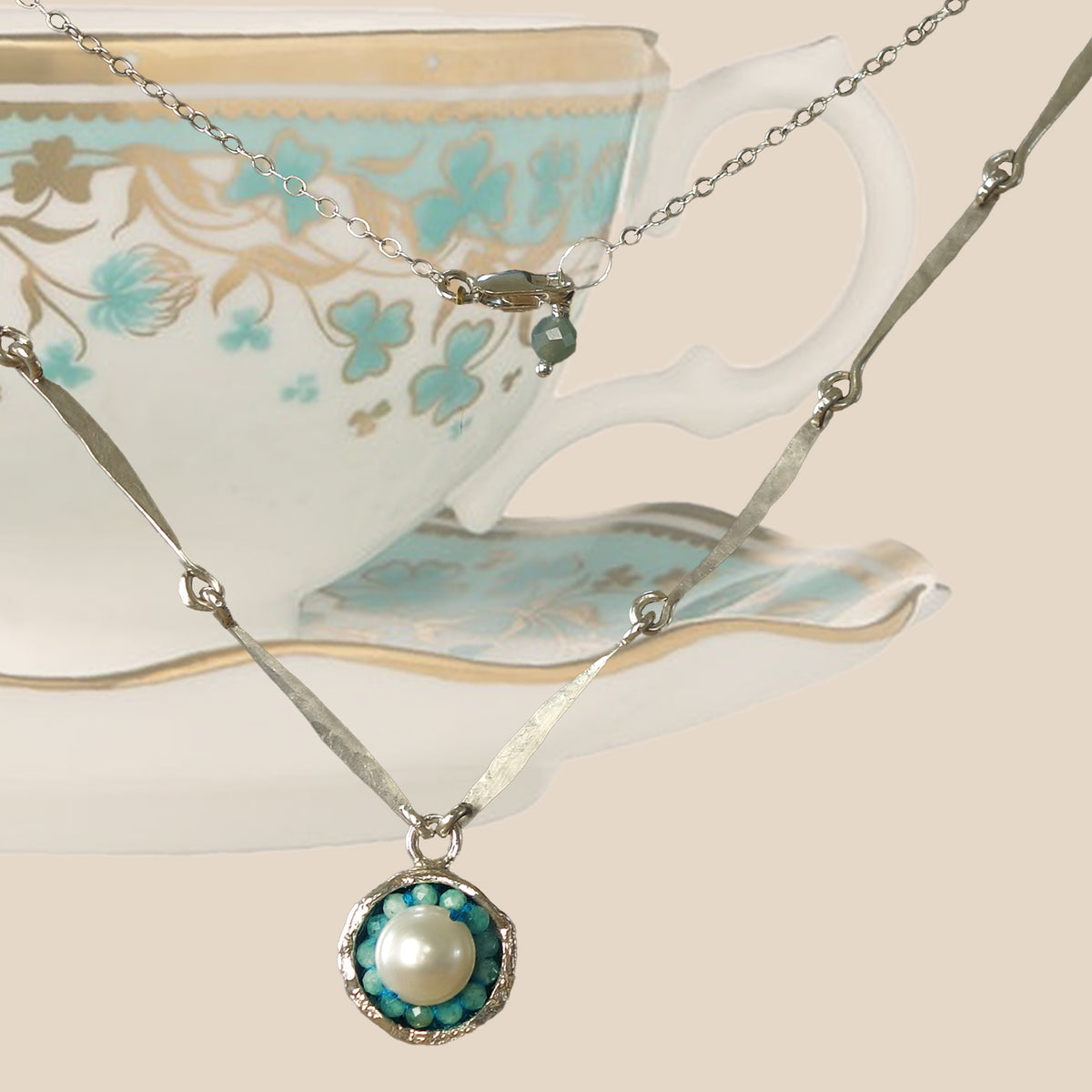 Aquamarine and Pearl cup mosaic necklace